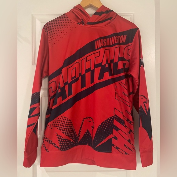 Youth Washington Capitals Red Hoodie, XL (18/20) - Picture 1 of 4